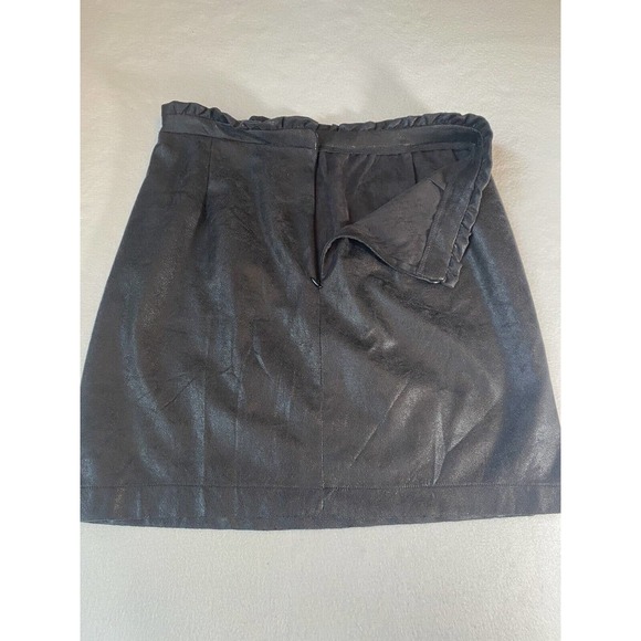Coco & Jaimeson Faux Suede Black Metallic Skirt new with tags size XL - Picture 5 of 7